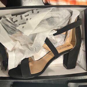 NWT in Box IN3 Grace Nubuck Black Thick‎ Heels Womens Size 7